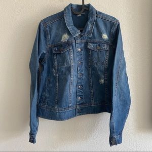 A Pea in the Pod maternity jean jacket